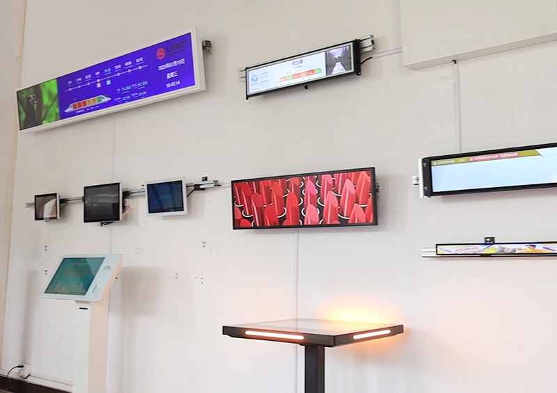 Digital display showcase